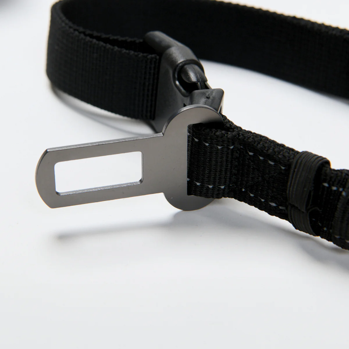 Multipurpose Seatbelt Handsfree Leash & Poop Bag Holder Set - Image 28